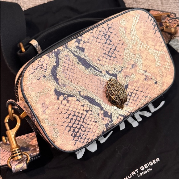 Kurt Geiger Snake-Embossed Pink Crossbody Bag with Gold Accent - Picture 2 of 4